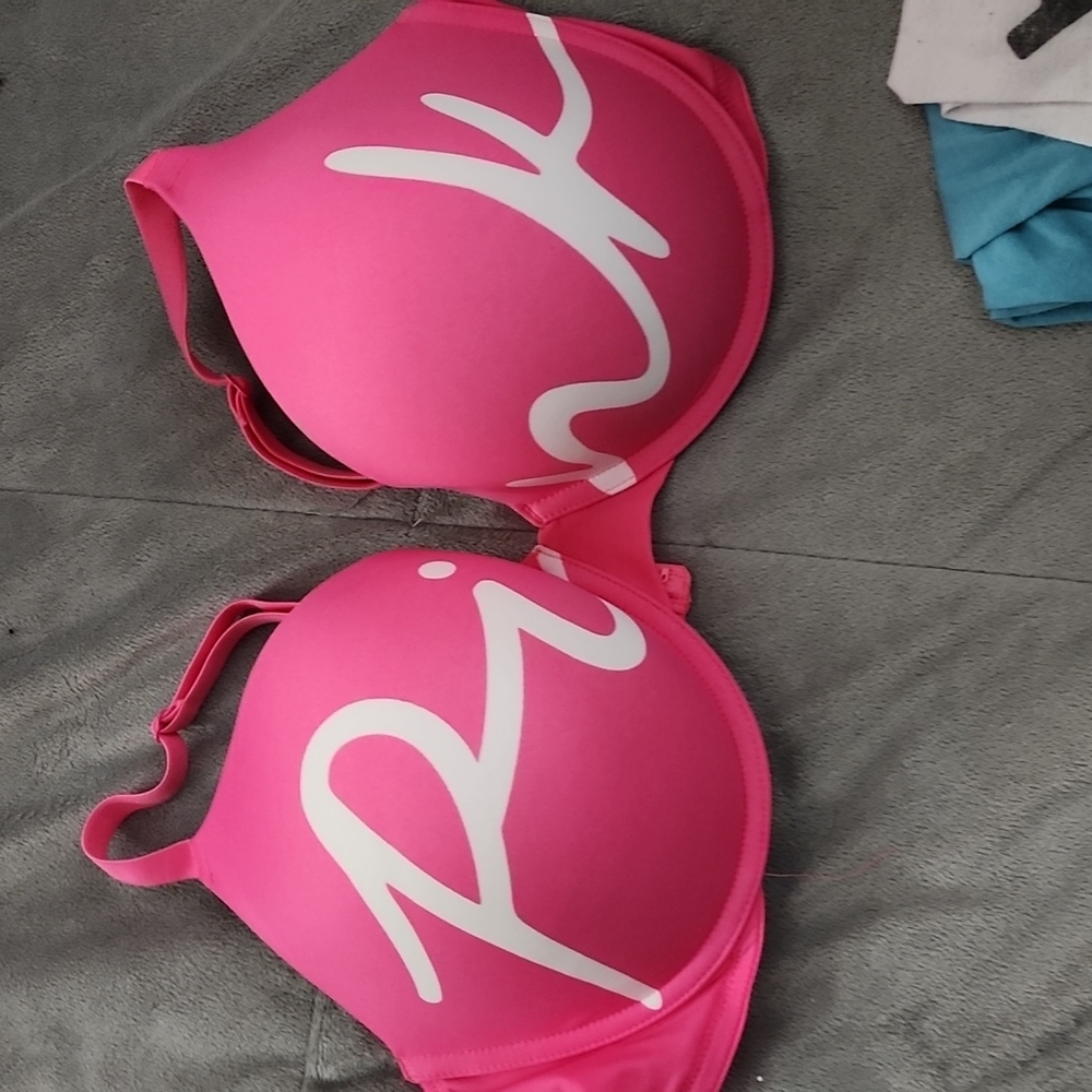 *** SOLD*** PINKWEAR EVERYWHERE PUSH-UP BRA